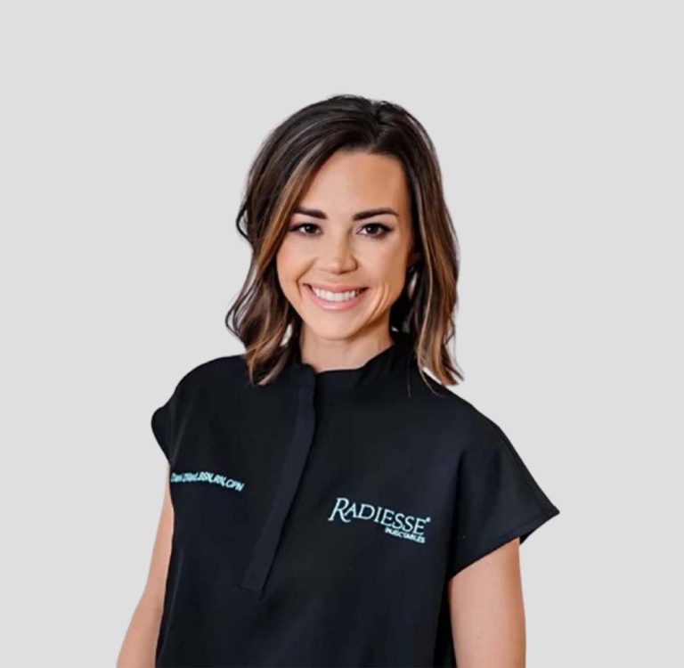 Headshot of Dani, Advanced Clinical Aesthetic Nurse Injector